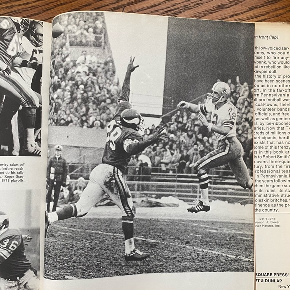 History of Pro Football by Robert Smith - Picture 8 of 9